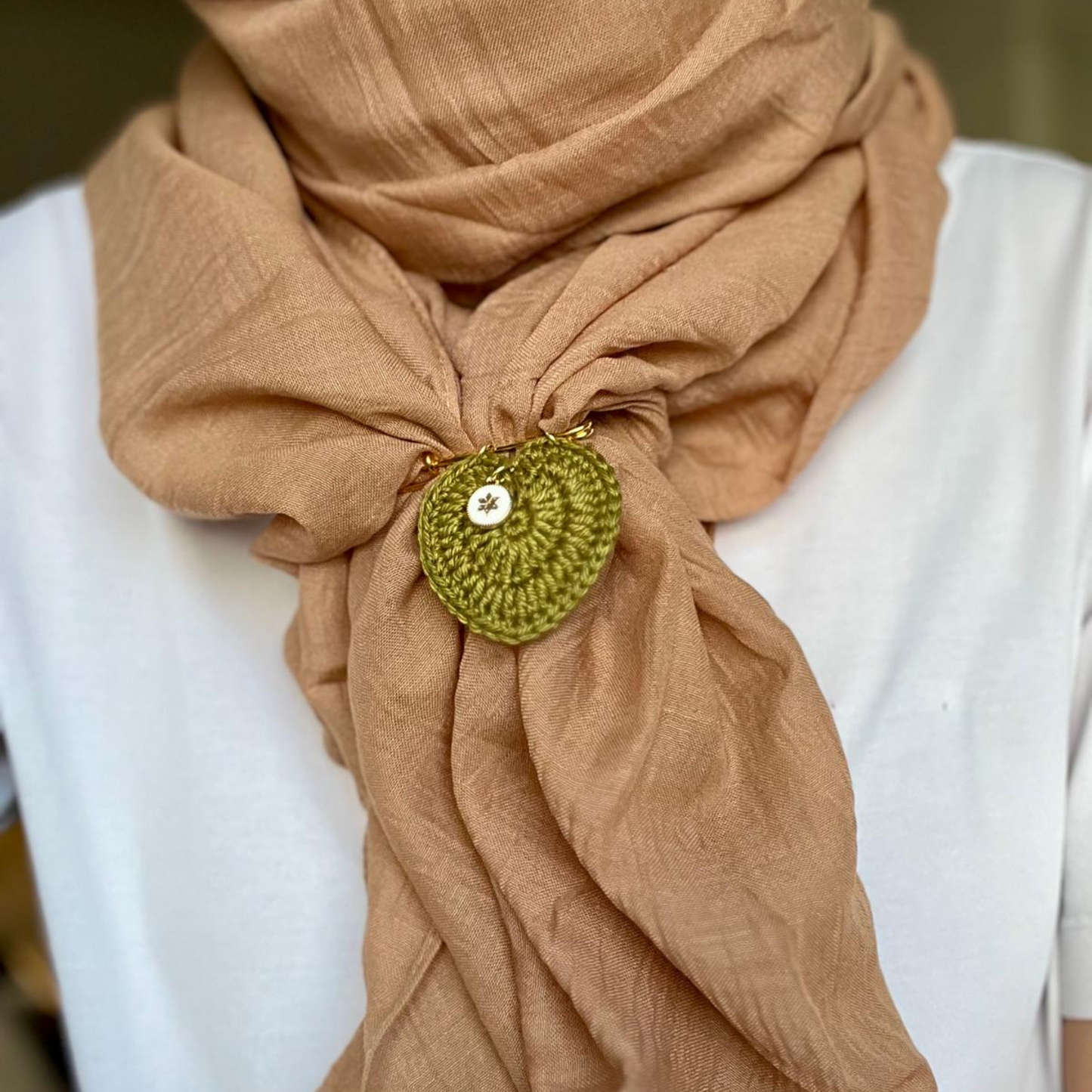 Broche Feuille sculptée
