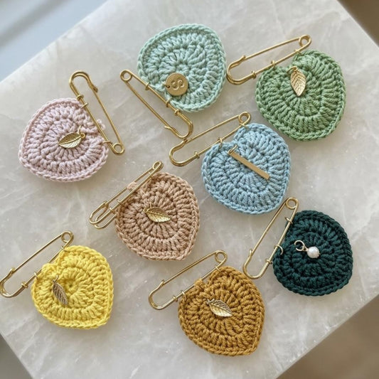 Broche Feuille sculptée