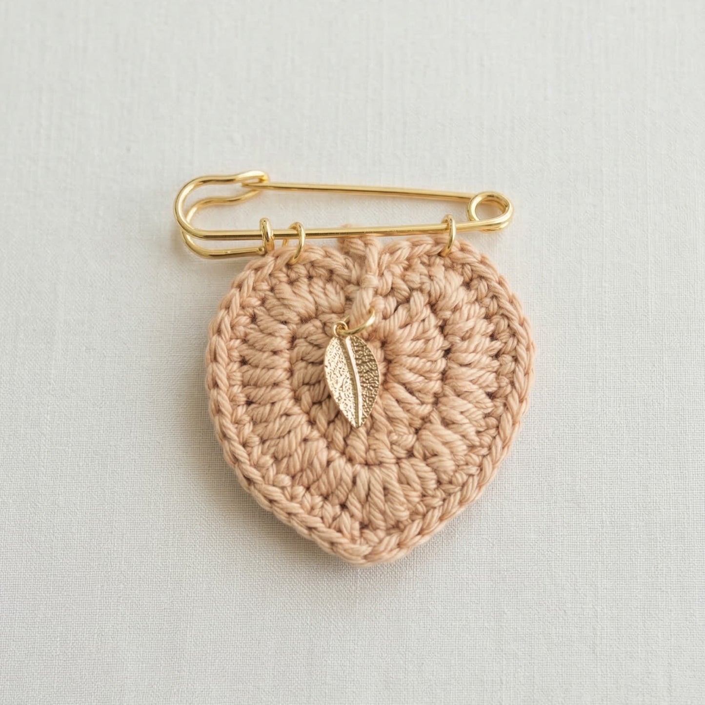 Broche Feuille sculptée